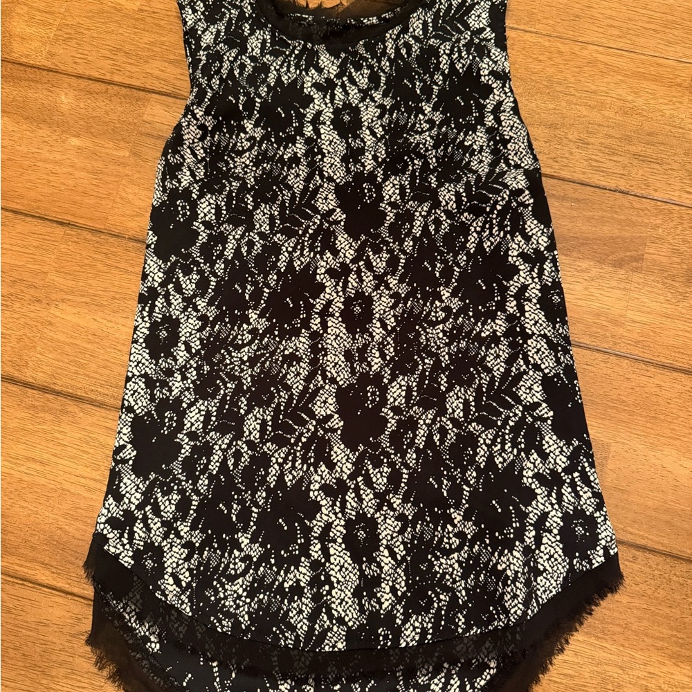 Who What Wear Black and White Floral Lace Print Tank Top
